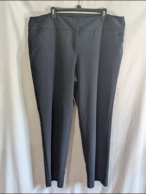 Avenue Women's Plus Size 20 Average Navy Stretch Capri Pants Career Office Casua